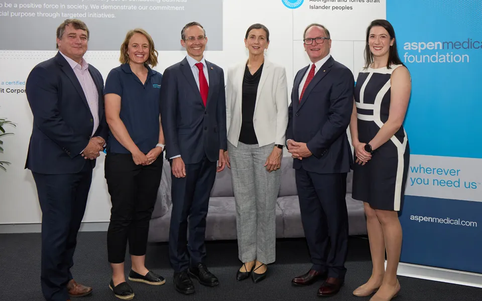 Craig Fitzgerald Aspen Medical COO, Mel Broers Aspen Medical Social Impact Manager, Dr Andrew Leigh MP, Amelda Keys Aspen Medical Foundation Director, Glenn Keys Aspen Medical Founder and Executive Chair, Sian Keys Aspen Medical Foundation Chair.